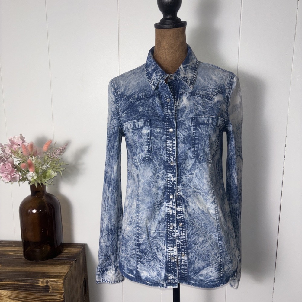 Miss Me Women's Acid Wash Long Sleeve Shirt Sz Small Snap Button-Down Denim